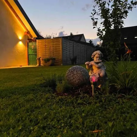 Nyaraló Cozy Holiday Home Leibnitz - Garden & Relaxation