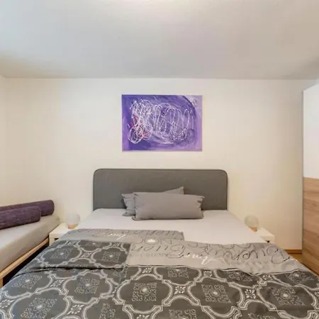 Holiday home # Zentral & Ruhig Fuer Paare, Familien & Gruppen *