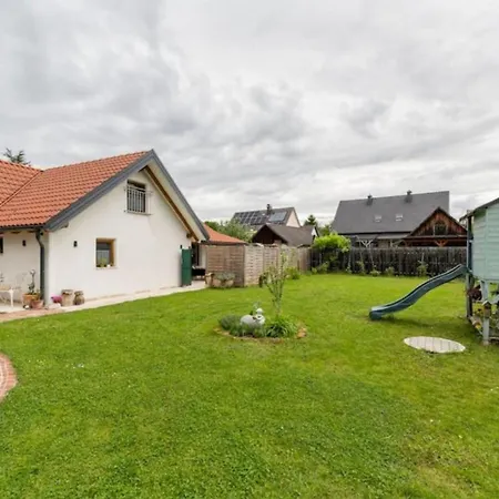 Cozy Holiday Home Leibnitz - Garden & Relaxation *